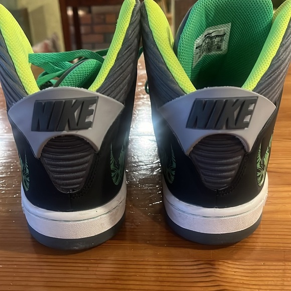 Nike Sneakers | Court Invader High Top green Black 677807-037. 7 y w/box - Picture 3 of 14